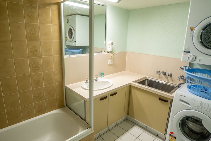 Room 229 of 297