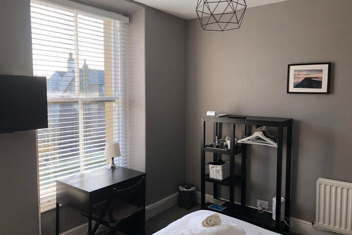 Room 9 of 47