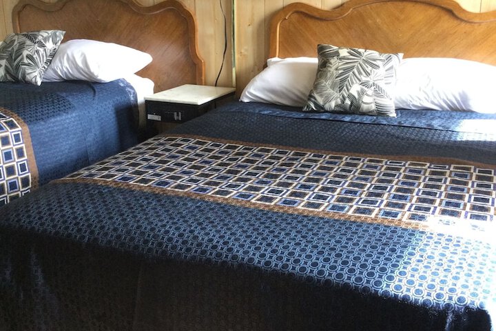 Room 17 of 36