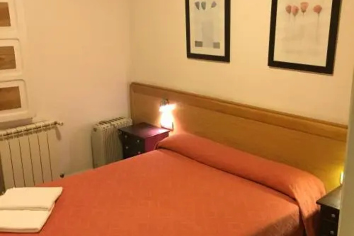 Room 8 of 21