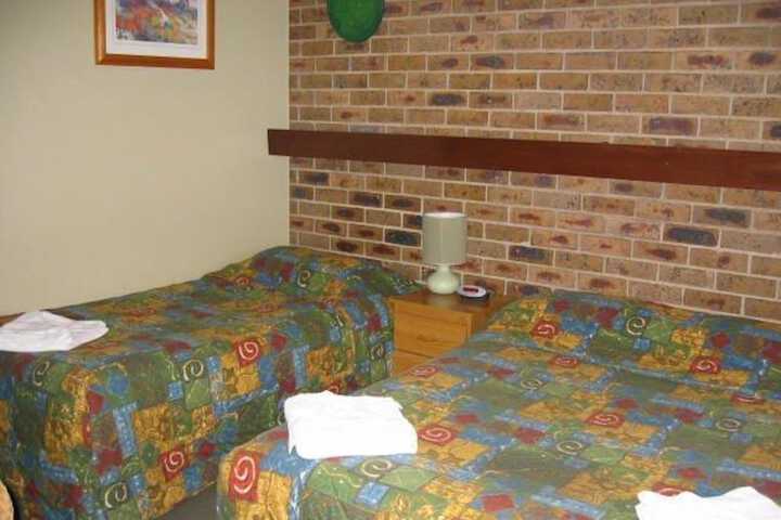 Room 4 of 26