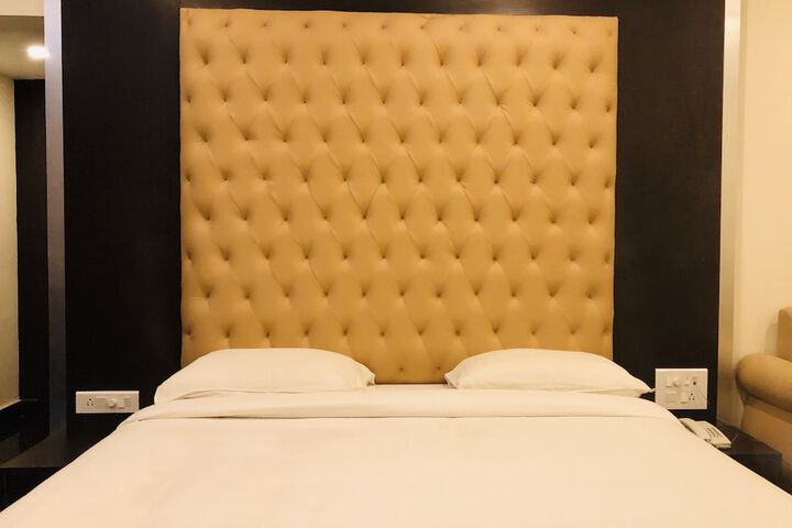 Room 14 of 40