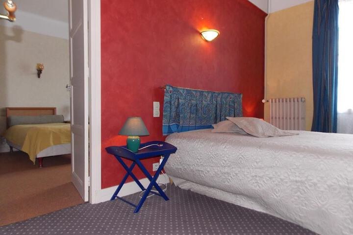 Room 14 of 53