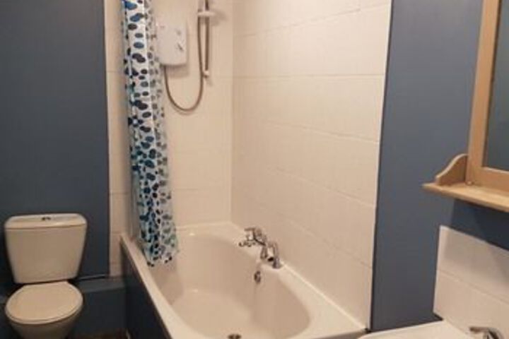 Room 2 of 29