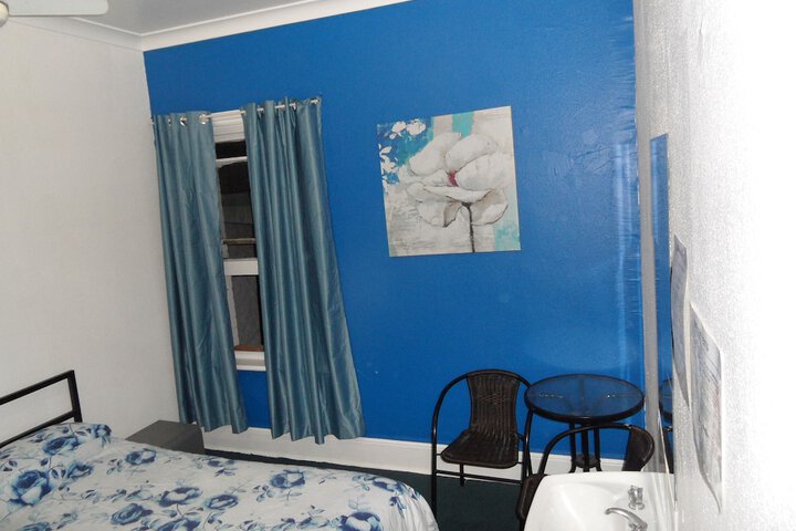 Room 7 of 44