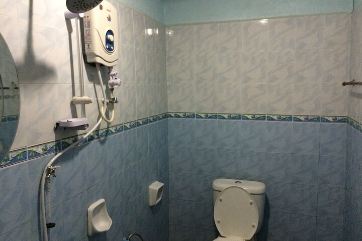 Room 14 of 19