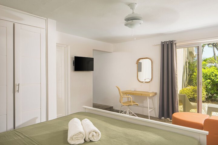 Room 18 of 43