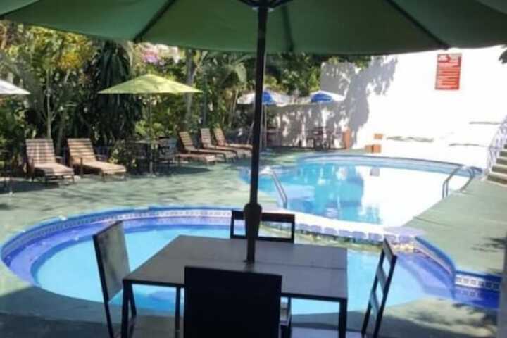 Pools & Facilities