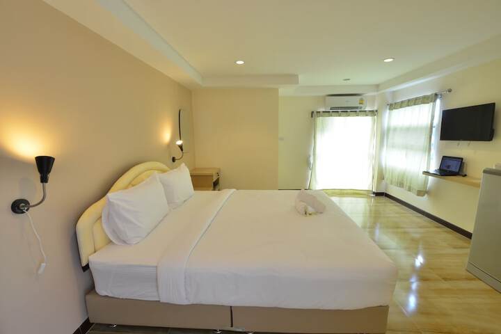 Room 8 of 54