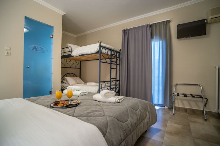 Room 35 of 120