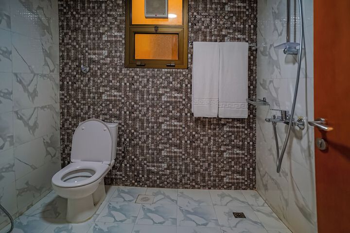 Room 10 of 47