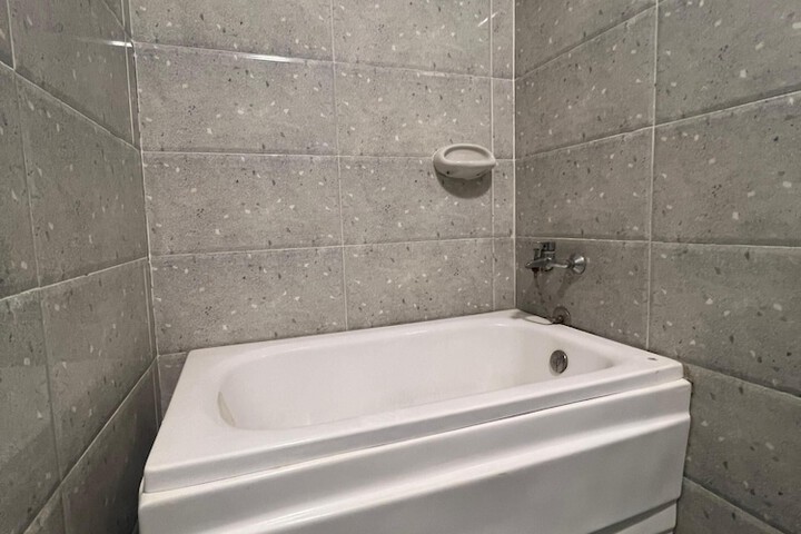 Room 35 of 41