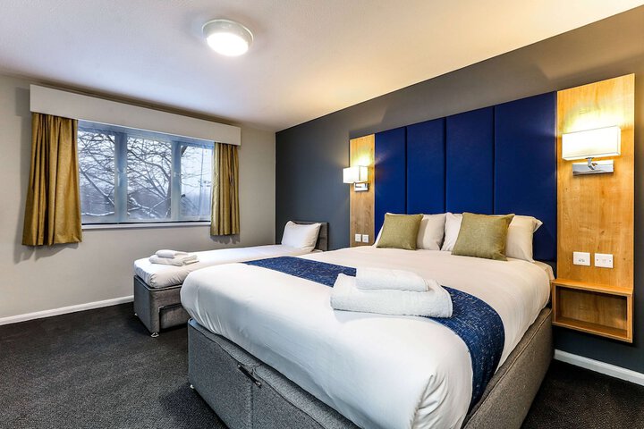 Room 30 of 50