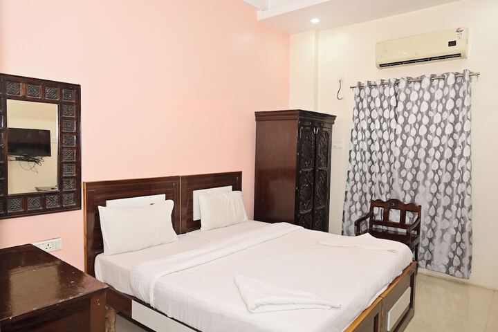 Room 43 of 62