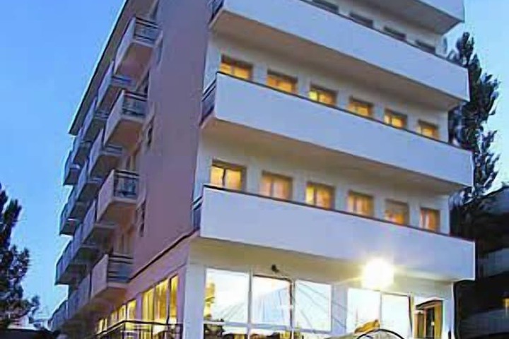 Hotel Montecarlo in Cervia