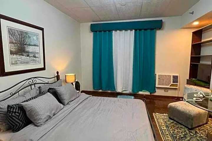 Millennium Plaza Hotel