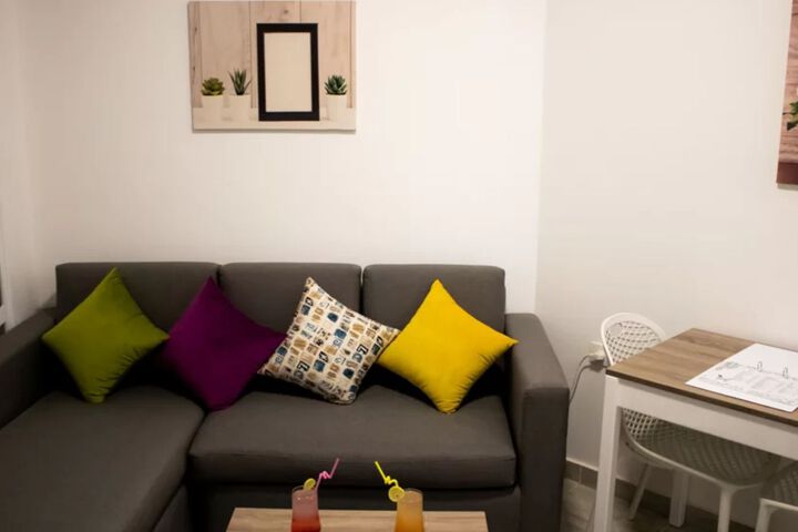 Room 9 of 39