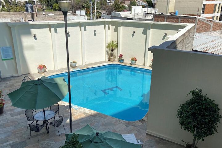 Pool 43 of 47