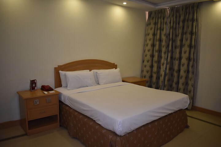 Room 10 of 55