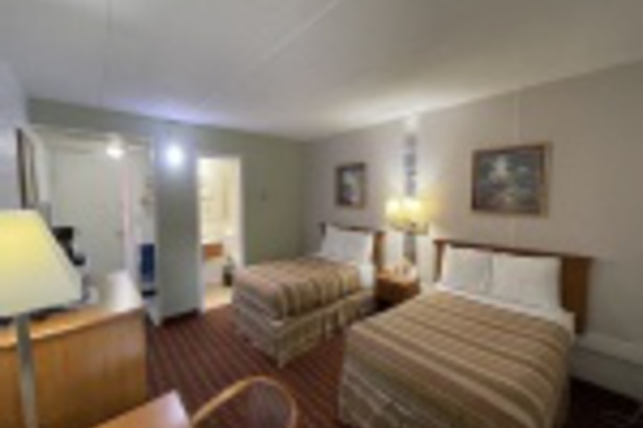 Room 169 of 228