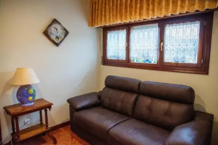 Room 8 of 15