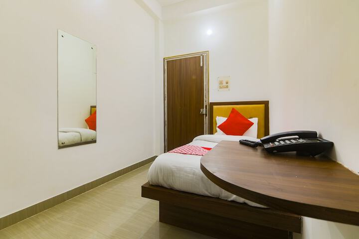 Room 16 of 94