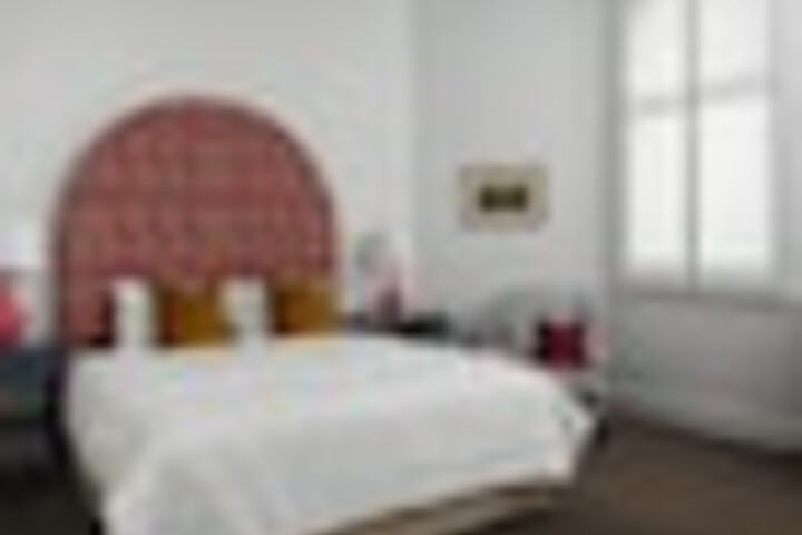 Room 47 of 117