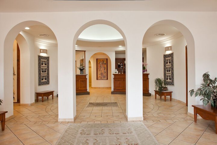 Hotel Lobby