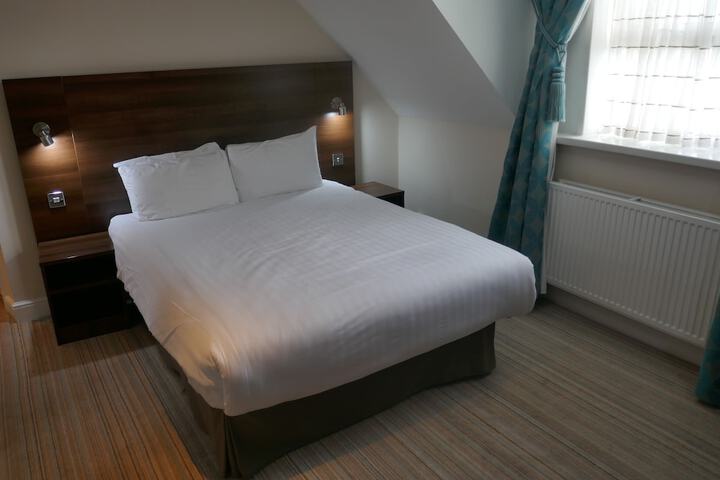 Room 17 of 112