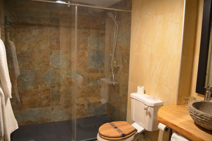 Room 34 of 55