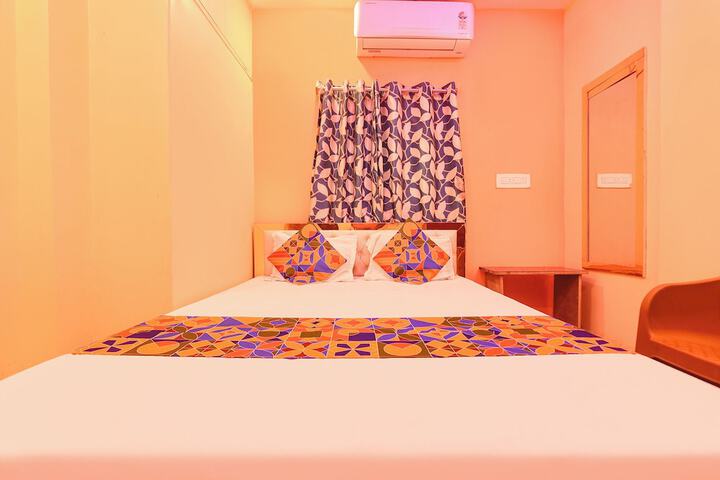 Room 11 of 29