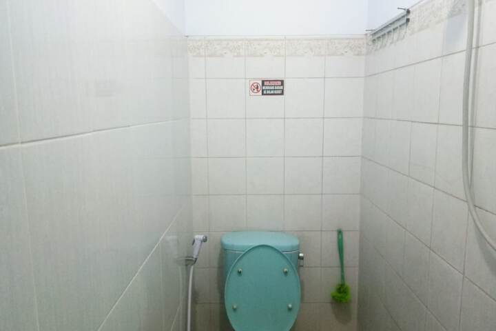 Room 42 of 44