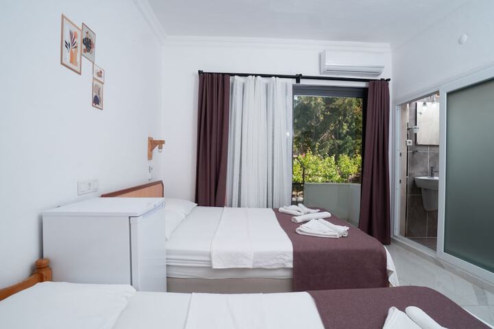 Room 14 of 63