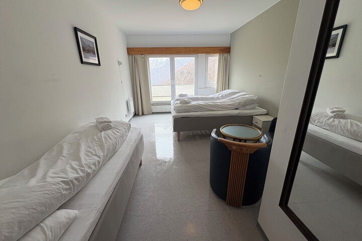 Room 16 of 59