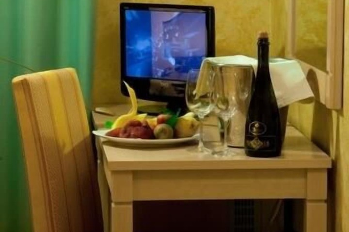 Room amenity