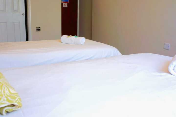 Room 32 of 162