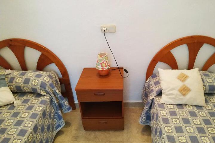 Room 8 of 10