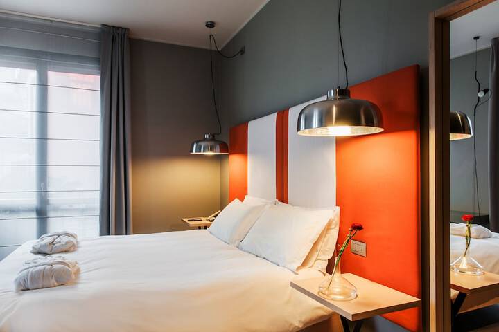 Room 5 of 60