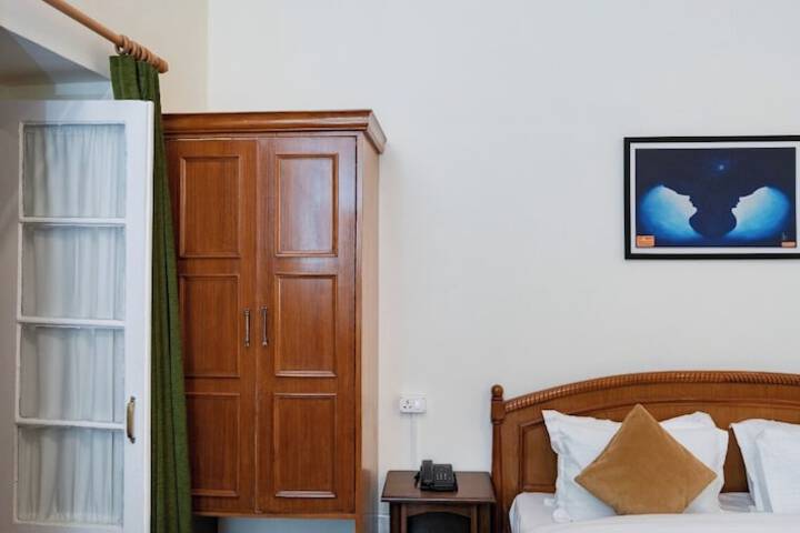 Room 46 of 174