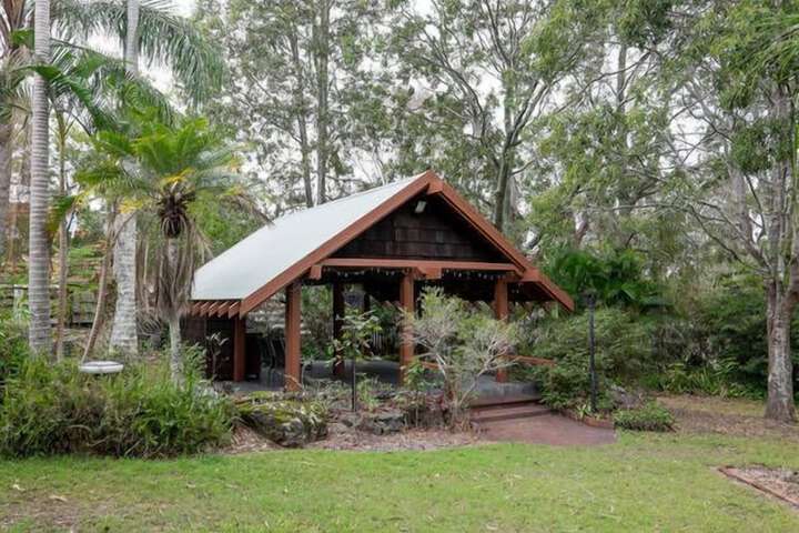 Hotel Exterior 43 of 46