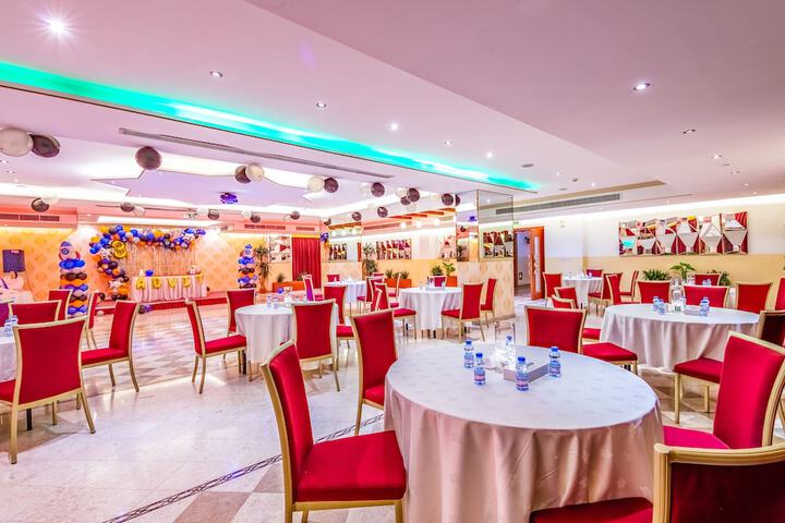 Ballroom/Hall 65 of 75