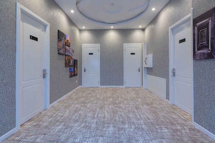 Ballroom/Hall 30 of 33