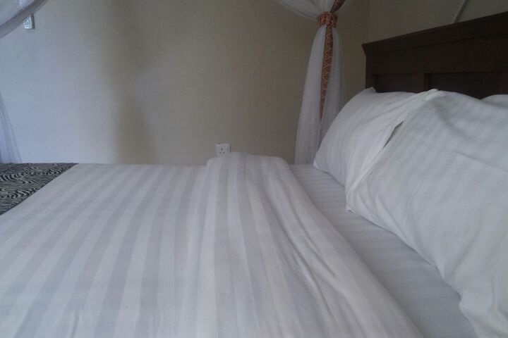 Room 12 of 60