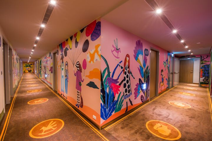 Ballroom/Hall 87 of 96