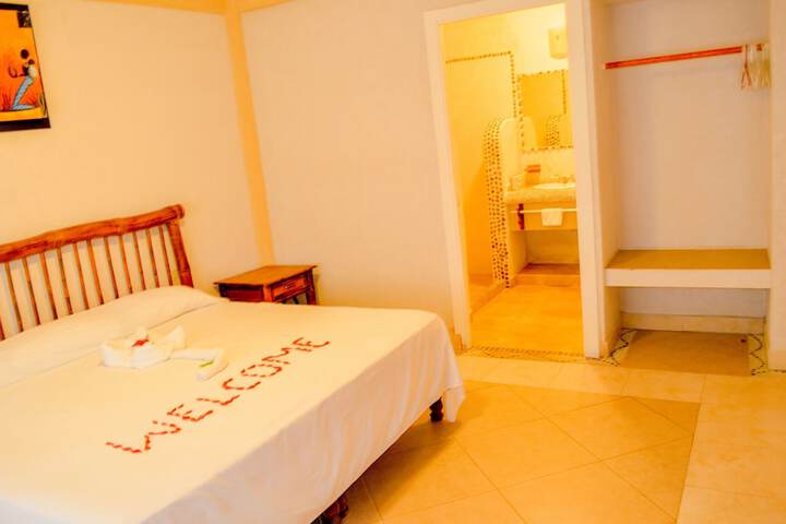 Room 2 of 71