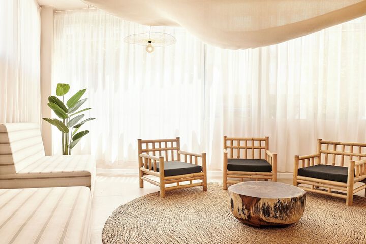 Hotel Interior 9 of 79