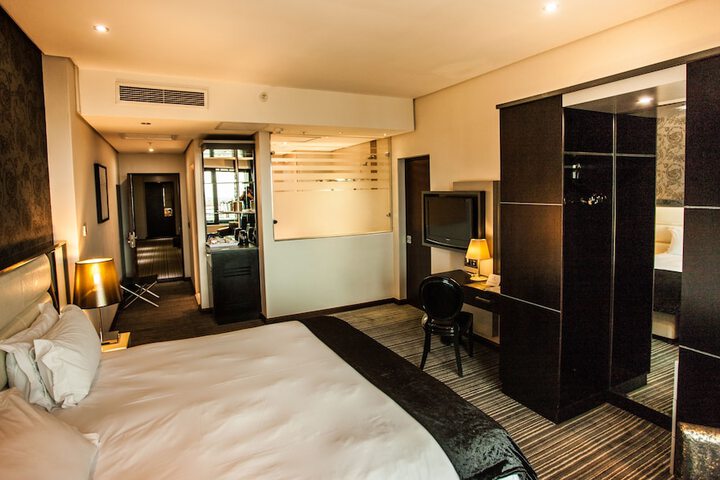 Room 14 of 113