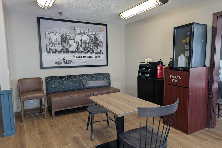 Breakfast/Coffee Service 23 of 26