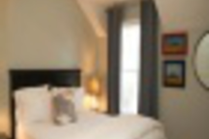 Room 99 of 396
