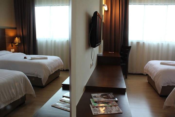 Room 4 of 31
